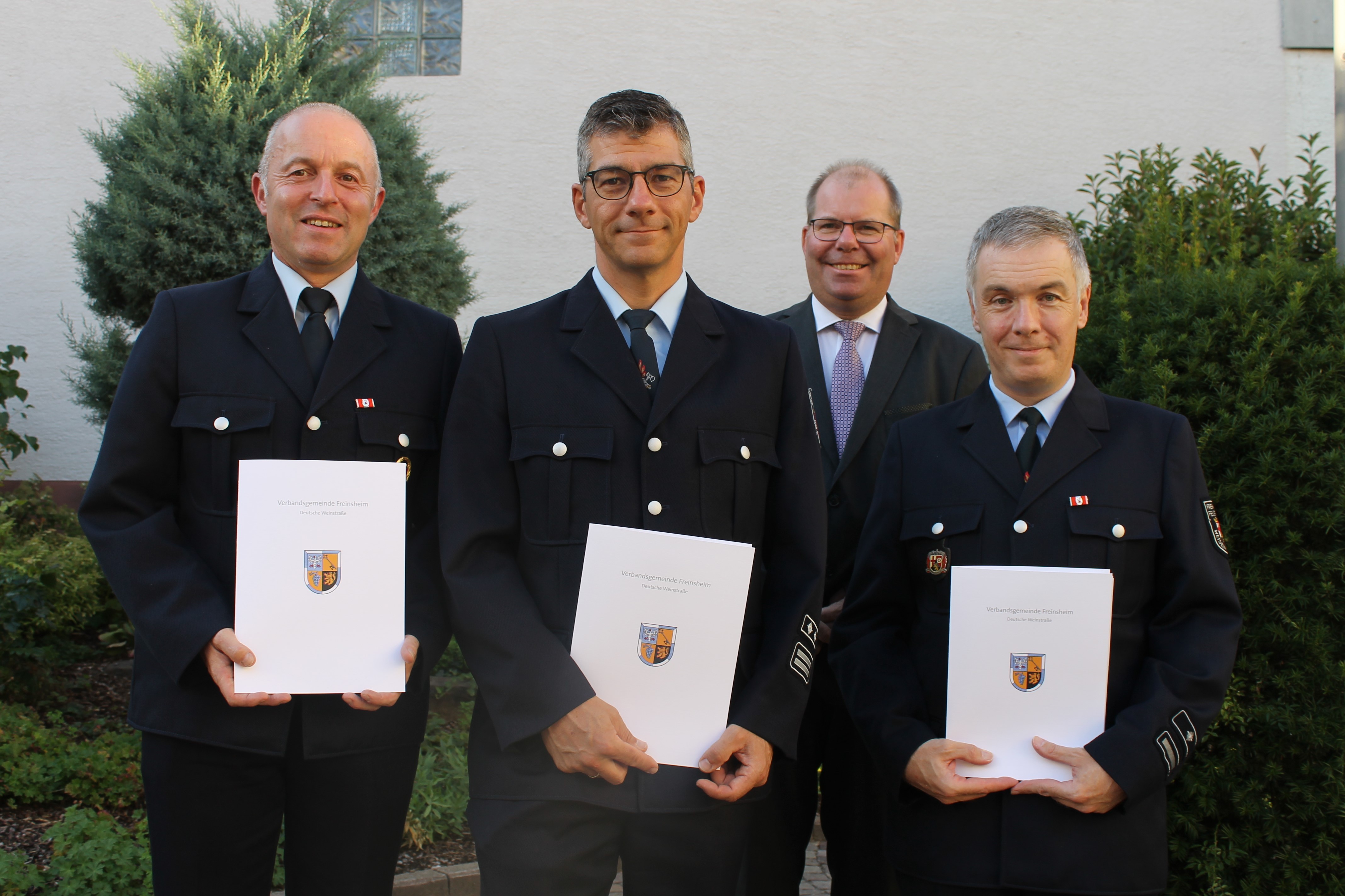 Das Bild zeigt die Wehrleitung der Verbandsgemeinde Freinsheim.